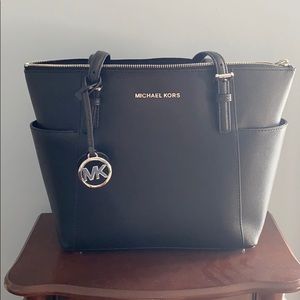 Micheal Kors tote